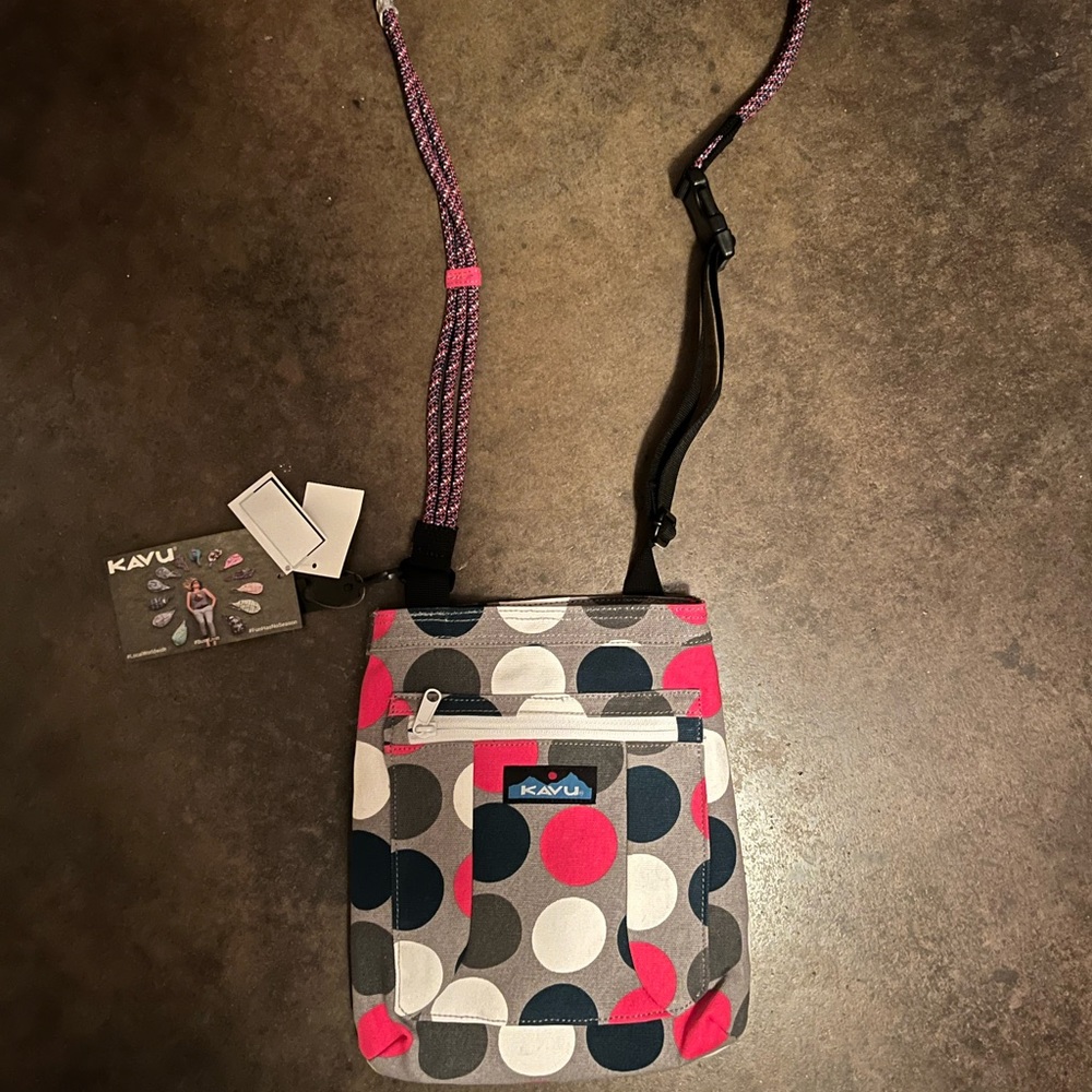 Kavu Crossbody NWT